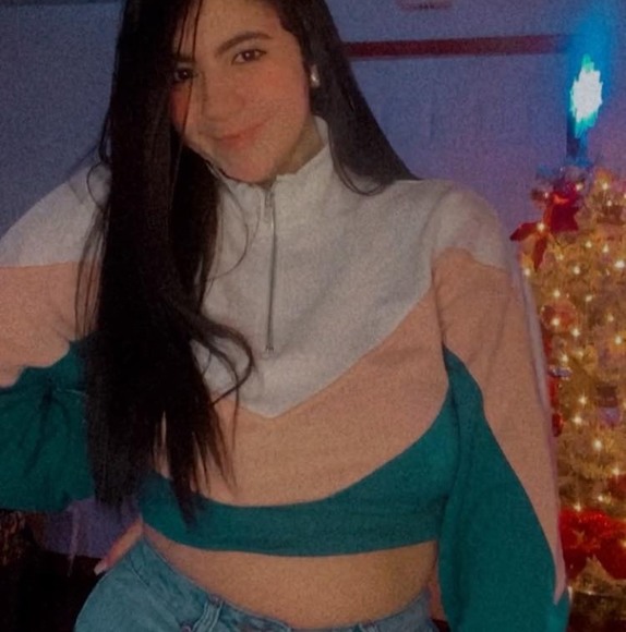 alexa_paola